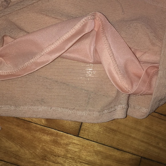 Long sleeve clean shirt in peach tone 🍑 - Picture 4 of 4